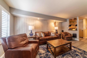 #408 - Walk to Village or Canyon Lodge Cozy Cottage Blue Line Stop Just Across the Street